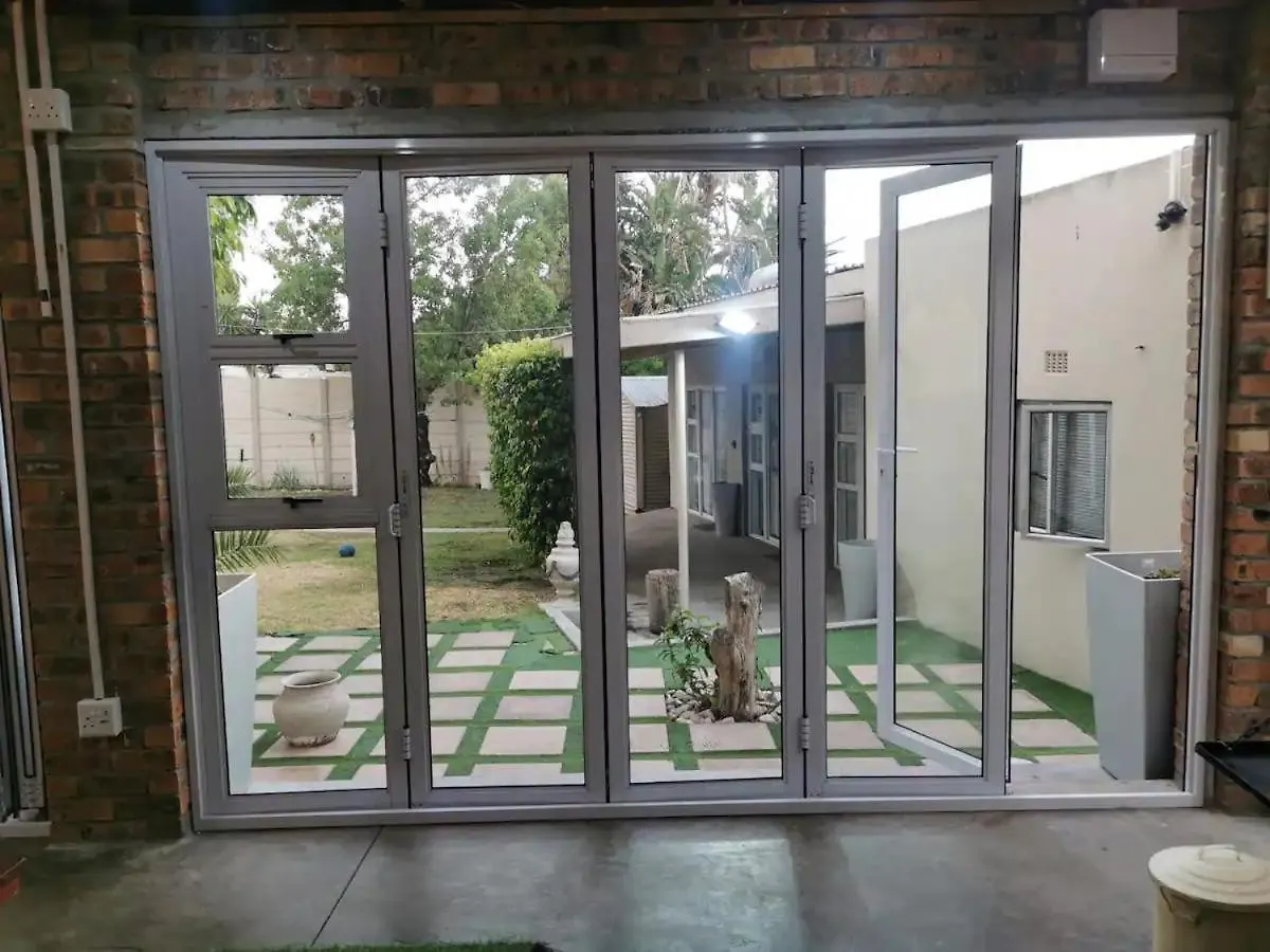 Cammy'S Guesthouse Kuils River 0*,  South Africa
