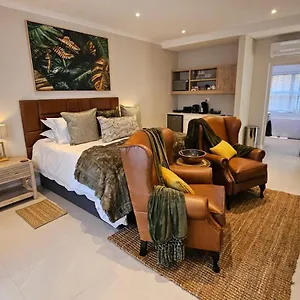 Vredenburg Manor House Somerset West